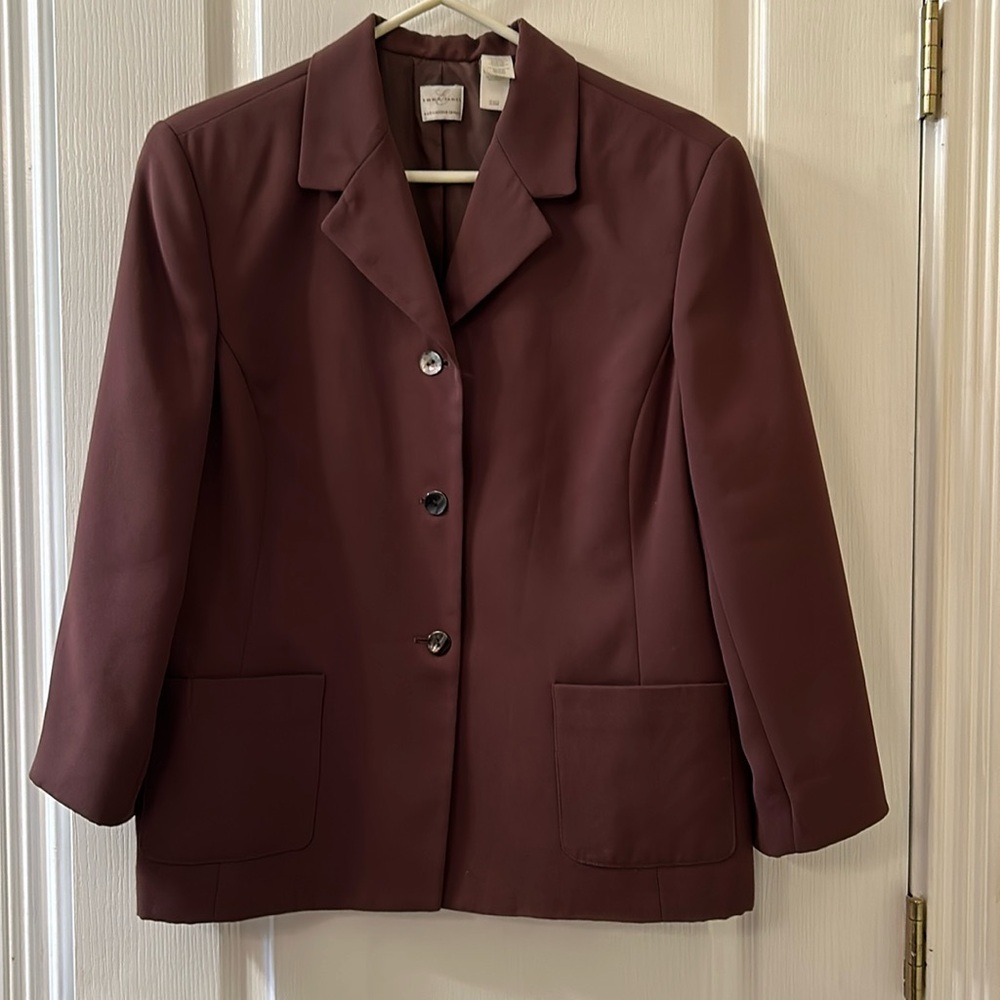 Liz Claiborne’s polyester blazer jacket.
